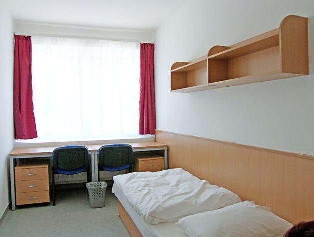 Imola Hostel Эгер Номер фото